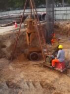 挖钻机施工_其它工程与建筑机械相关