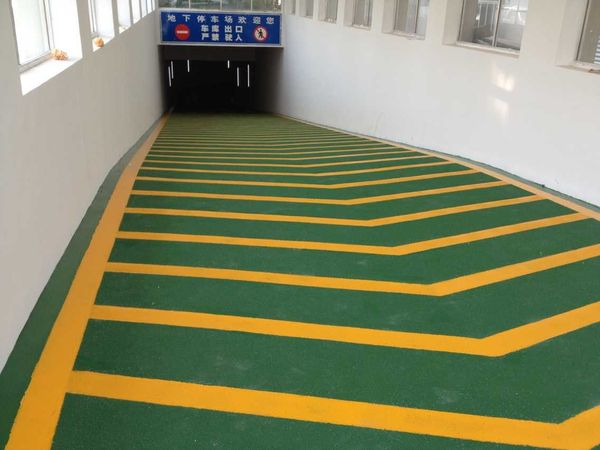 停车场防滑车道地坪供应商-停车场防滑车道地坪厂家
